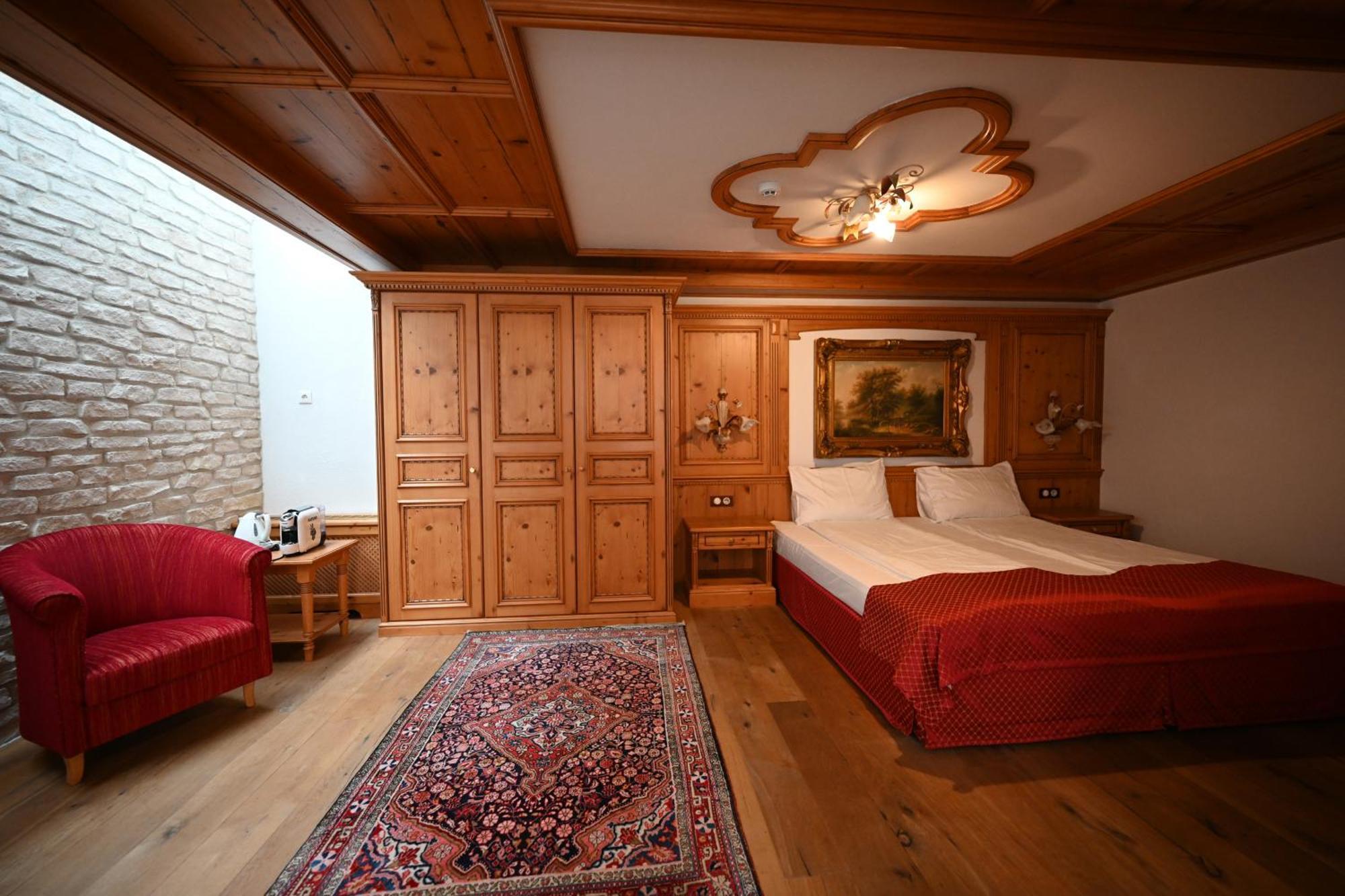 Mercure Binderbubi & 4* Sighişoara