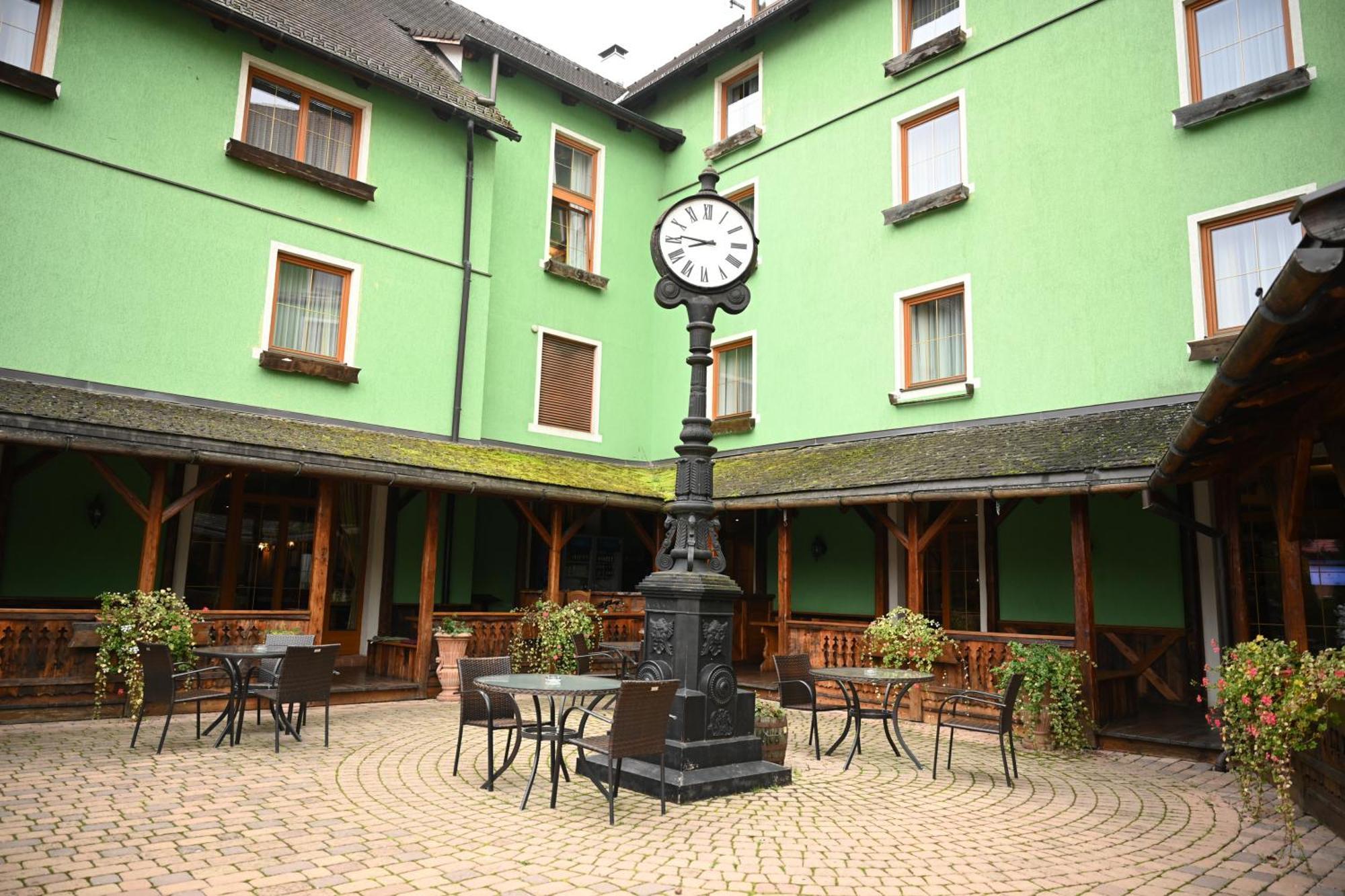 Hotel Mercure Binderbubi & 4*